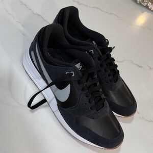 Nike Dual-Tone Black and White Sneakers